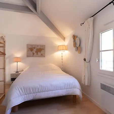 Holiday home A 800m De La Plage, Maison Pour 6 Avec Piscine Plage-des-Demoiselles