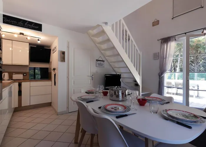 A 800m De La Plage, Maison Pour 6 Avec Piscine Nyaraló *