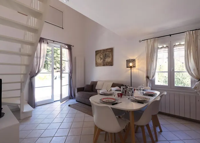 A 800m De La Plage, Maison Pour 6 Avec Piscine Nyaraló *