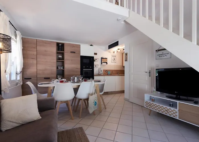 A 800m De La Plage, Maison Pour 6 Avec Piscine Nyaraló *