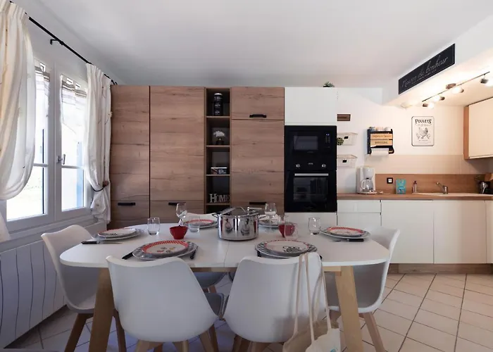 A 800m De La Plage, Maison Pour 6 Avec Piscine *